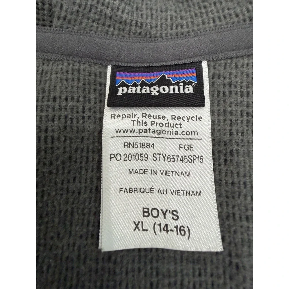 Patagonia boys oakes